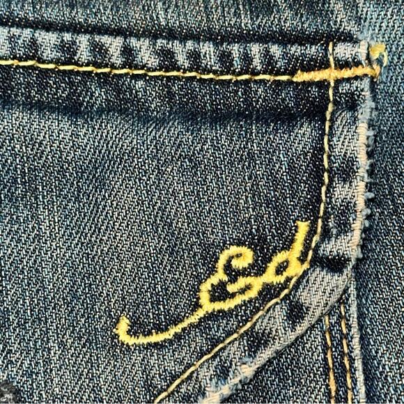 Ed Hardy Vintage Y2K 32 x 32 Medium Blue Distressed Wash Button Fly Denim Jeans - Picture 6 of 9